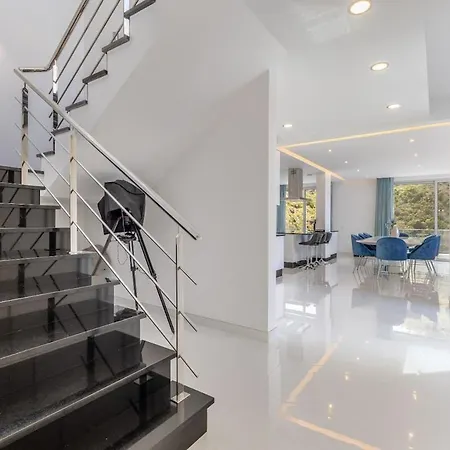 Althea By Ymr Villa Calheta (Madeira)