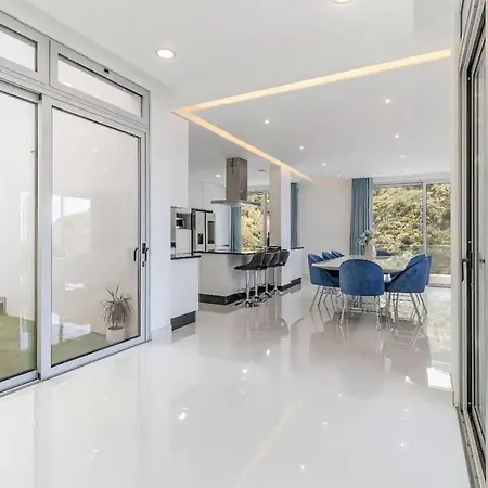 Althea By Ymr Villa Calheta (Madeira)