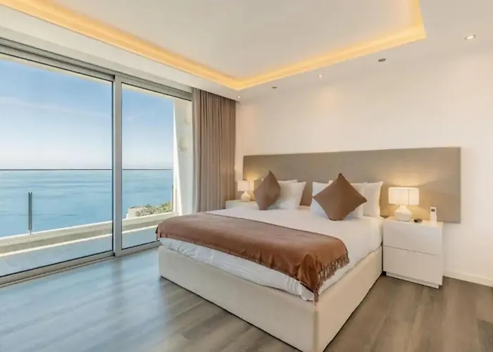 Althea By Ymr Villa Calheta (Madeira)