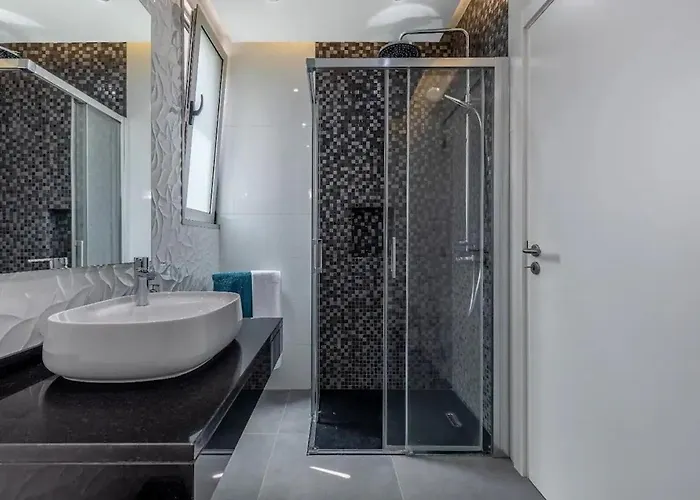 Althea By Ymr Calheta (Madeira)