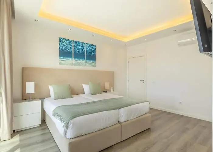 Althea By Ymr 칼례타